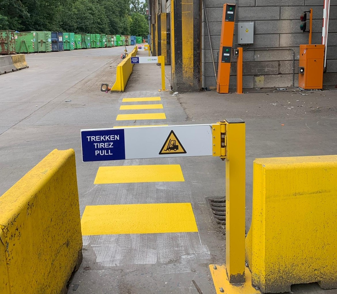 barrière de sécurité en acier protection anti-collision personnalisée